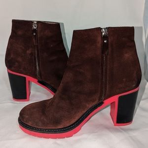 B Store Nicole 2 Booties Brown & Red. size 38